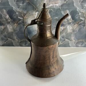 Vintage Hand Forged Lidded Coffee Urn Pitcher Copper Turkish Middle Eastern